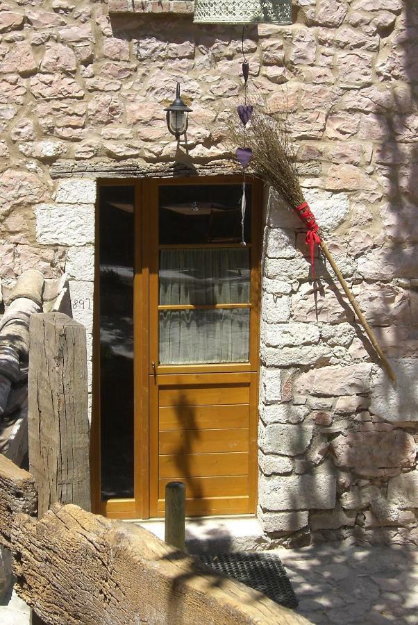 Agriturismo Slowcanda Cardella Eksteriør bilde