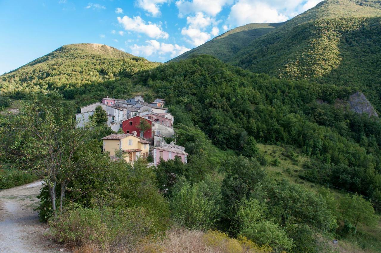 Agriturismo Slowcanda Cardella Eksteriør bilde
